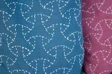 Load image into Gallery viewer, SASHIKO maler i tre - Maru Bishamon