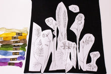 Last inn bildet i Galleri-visningsprogrammet, NYHET! Lær broderi med prosjektbag Engblomster (forhåndssalg)