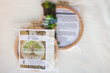 Load image into Gallery viewer, Broderisett: Tre i ulike sesonger, for voksne og barn