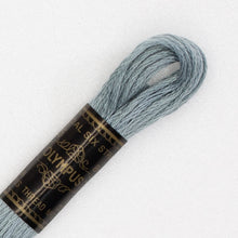 Last inn bildet i Galleri-visningsprogrammet, ForhÄndssalg: Moulinégarn, broderitrÄd, Olympus fargenr 301-488 (blÄ)
