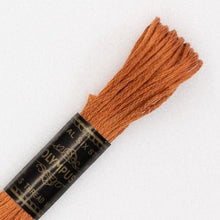 Last inn bildet i Galleri-visningsprogrammet, Forhåndssalg: Moulinégarn, broderitråd, Olympus fargenr 700-900 (rød/brun)