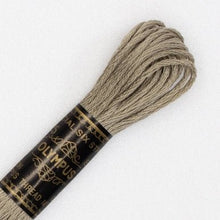 Last inn bildet i Galleri-visningsprogrammet, Forhåndssalg: Moulinégarn, broderitråd, Olympus fargenr 700-900 (rød/brun)