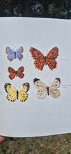 Last inn bildet i Galleri-visningsprogrammet, Bok, Embroidered Wildflowers, Kazuko Aoki, (Engelsk)
