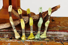 Load image into Gallery viewer, Broderitråd, ensfarget, DMC, Farge 01 - 169