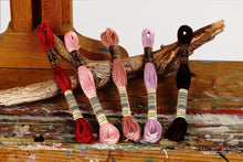 Load image into Gallery viewer, Broderitråd, ensfarget, DMC, Farge 01 - 169