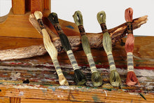 Last inn bildet i Galleri-visningsprogrammet, BroderitrÄd, ensfarget, DMC, Farge 954 - 3685