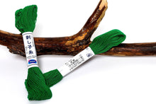 Last inn bildet i Galleri-visningsprogrammet, Sashiko trÄd, ensfarget, 100 % bomull, 20m (6stk)