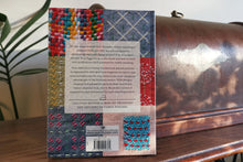 Last inn bildet i Galleri-visningsprogrammet, Bok, The Mending Directory, over 50 modern stitch patterns for visible repairs av Erin Eggenburg (Engelsk)