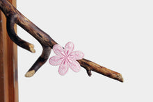 Last inn bildet i Galleri-visningsprogrammet, Strykemerker, blomst, 4,5 x 4 cm