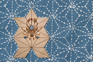 SASHIKO maler i tre - Asanoha