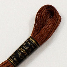 Last inn bildet i Galleri-visningsprogrammet, Forhåndssalg: Moulinégarn, broderitråd, Olympus fargenr 700-900 (rød/brun)
