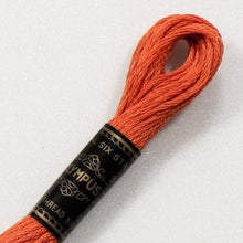 Last inn bildet i Galleri-visningsprogrammet, Forhåndssalg: Moulinégarn, broderitråd, Olympus fargenr 700-900 (rød/brun)
