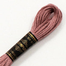 Last inn bildet i Galleri-visningsprogrammet, Forhåndssalg: Moulinégarn, broderitråd, Olympus fargenr 700-900 (rød/brun)
