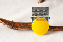 Load image into Gallery viewer, Speedweve-inspirert stoppeapparat, stoppevev, minivev, darning loom, plastdisk

