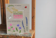 Last inn bildet i Galleri-visningsprogrammet, Bok, Hand Stitched Flower Garden, Yuki Sugashima, engelsk
