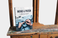 Last inn bildet i Galleri-visningsprogrammet, Bok, Lappat &amp; Lagat / Mend &amp; Patch, svensk / engelsk
