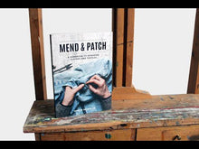 Last inn og spill av video i Gallerivisningen, Bok, Lappat &amp; Lagat / Mend &amp; Patch, svensk / engelsk
